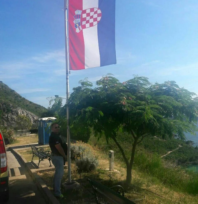 Od MUP-a se traži sankcioniranje 'mokračnog vandala'