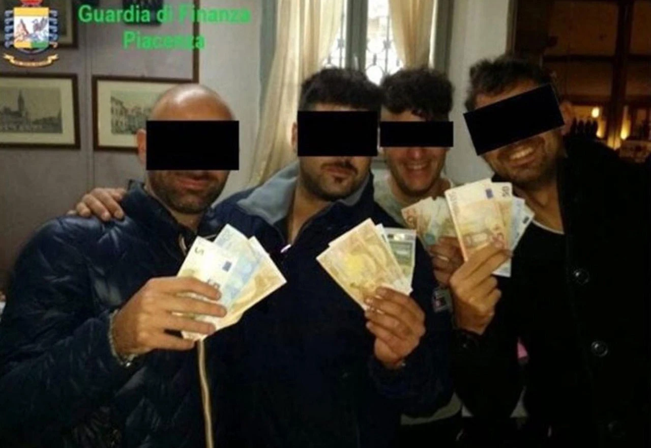 Pala kompletna policijska stanica: Karabinjeri dilali drogu, reketarili i mučili ljude