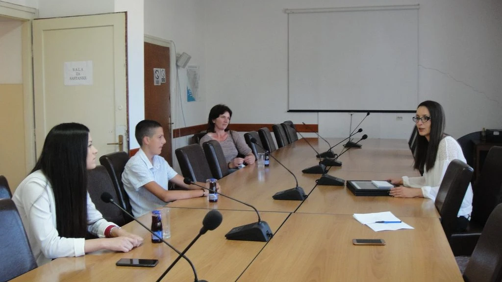 Uručene nagrade učenicima generacije u Drvaru