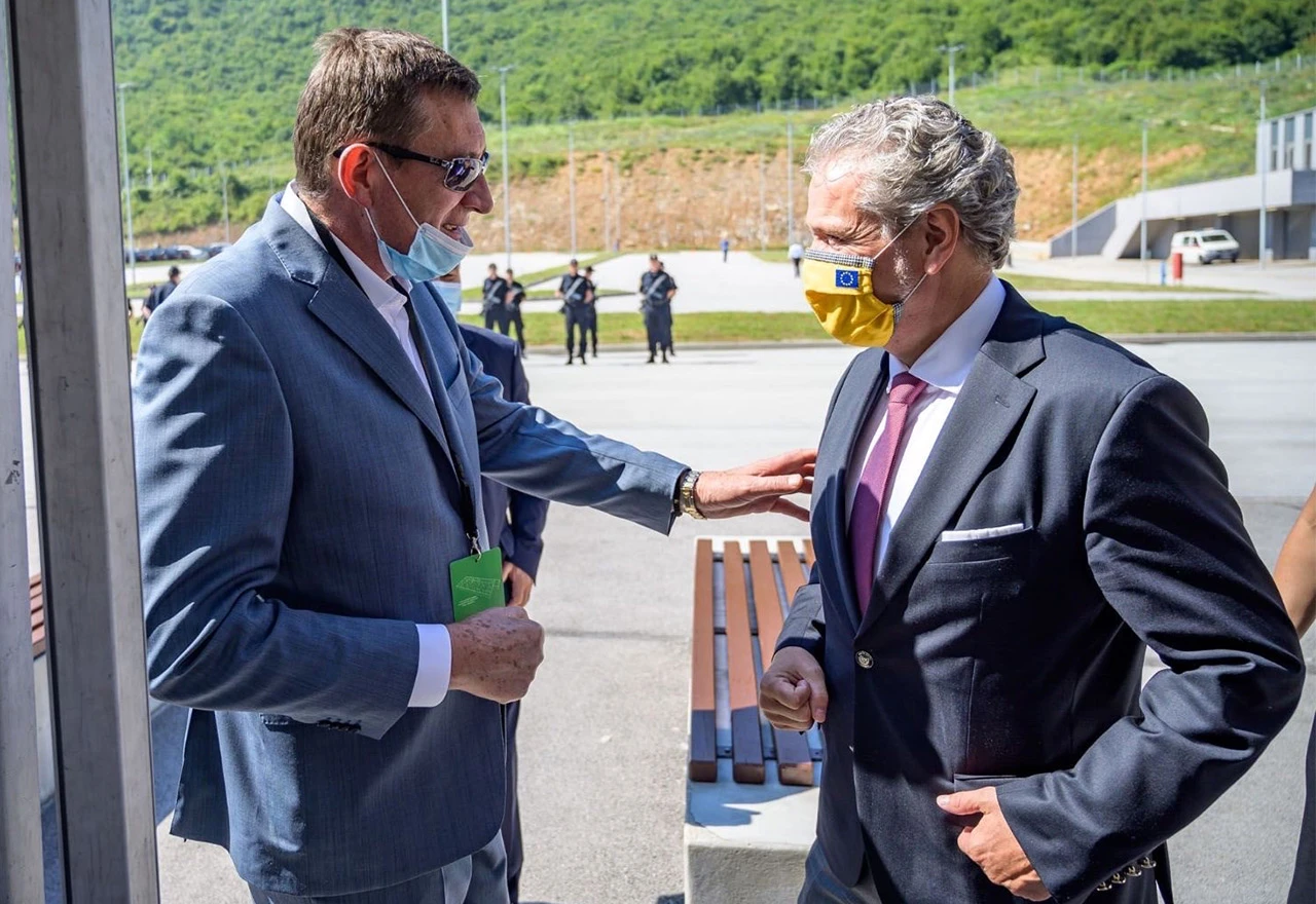 Mitrović upitao Sattlera da razmotri stavljanje u funkciju mosta preko Save