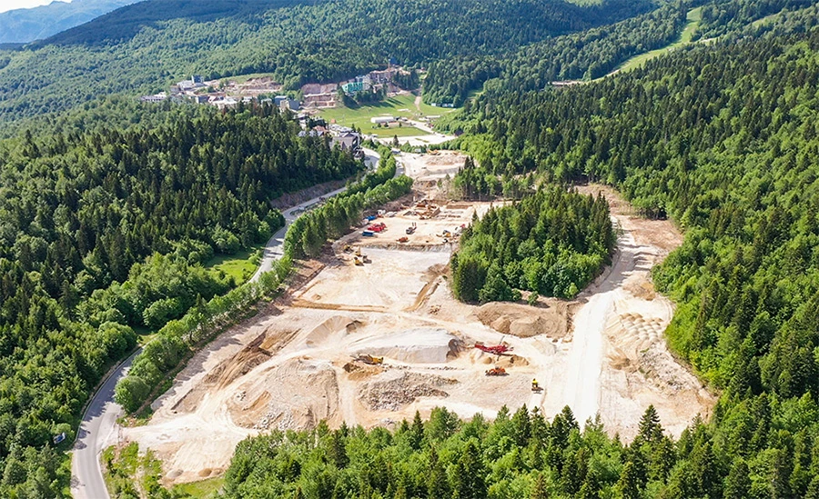 Bespravno krčenje šume na Bjelašnici zbog hotela, apartmana i sportskih terena