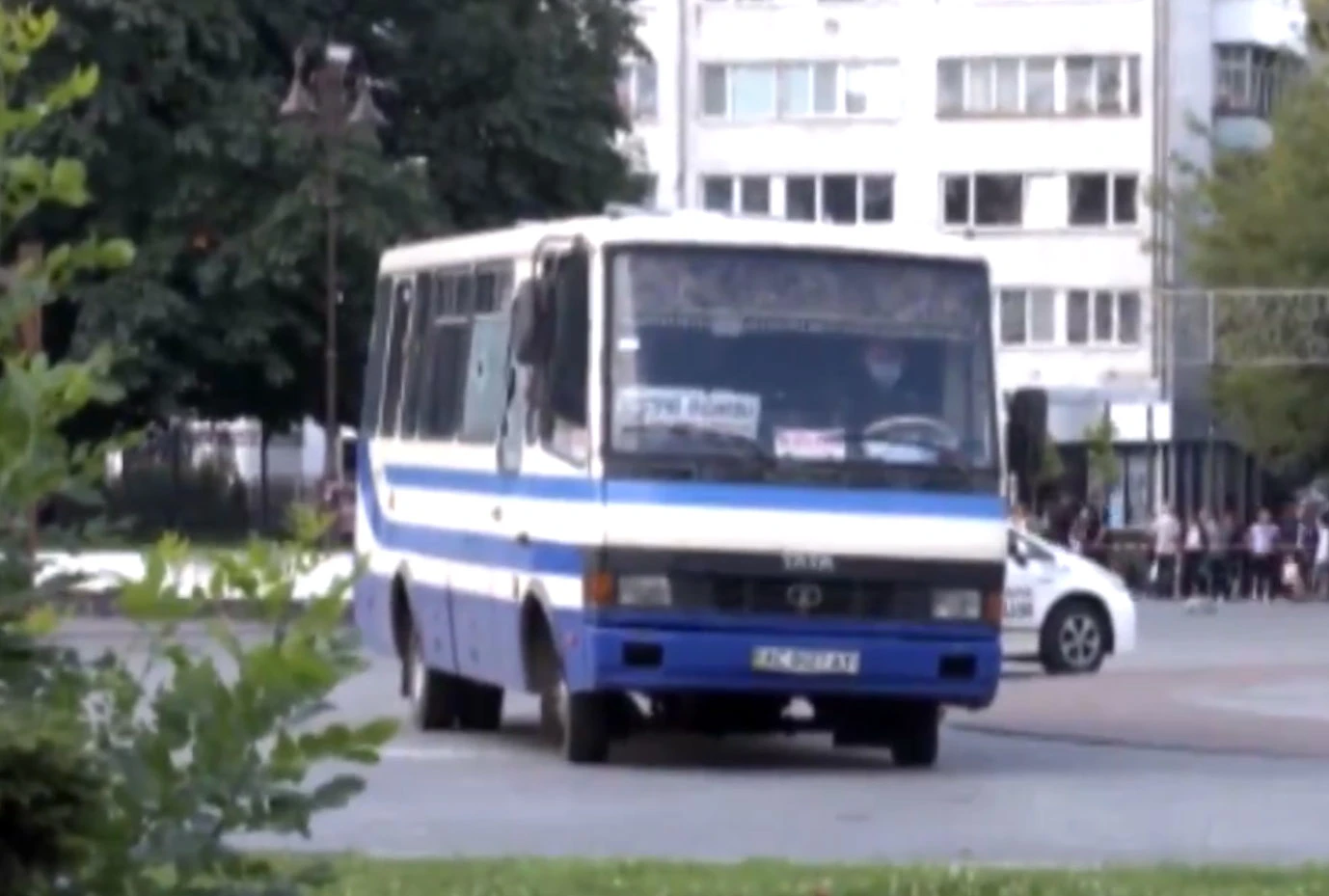 Talačka kriza u Ukrajini: Naoružani muškarac zatočio 20 ljudi u autobusu