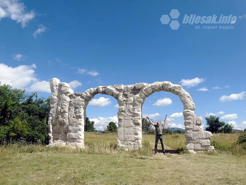 Kistanje: Od rimskog logora, duhovnog središta dalmatinskih Srba,  do mjesta za doseljenje Janjevaca