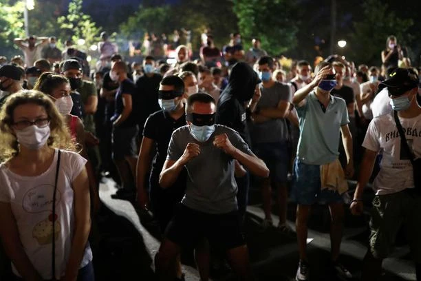383 novozaraženih Brnabić povezala s protuvladinim prosvjedima 