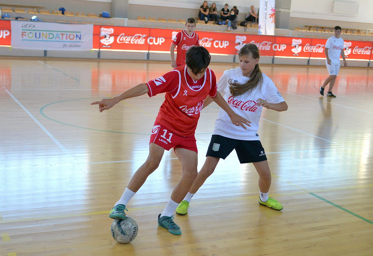 Osmijesi i radost mališana na sportskim terenima u Tomislavgradu, Bihaću i Bužimu