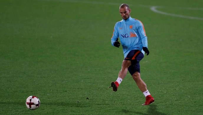 Nakon Robbena i Wesley Sneijder se vraća u Nizozemsku
