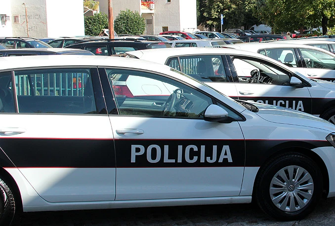 Mostar: Srušili ga na cesti i ukrali mu novčanik