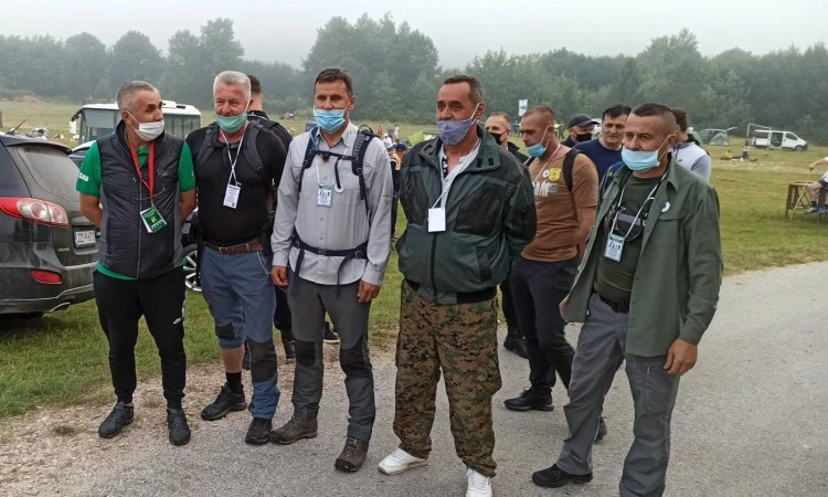 Novalić pozvao sudionike Marša mira i novinare da se testiraju