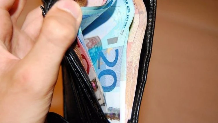 Policajcu pet mjeseci zatvora zbog 20 eura 