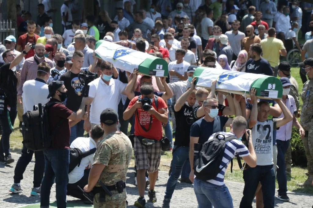 Komemorativni skup u Potočarima protekao mirno i sigurno