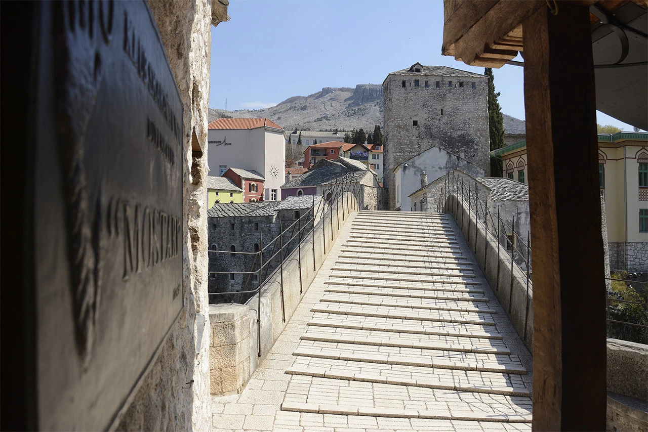 U prvih pet mjeseci broj turista manji za 65,7 posto, a noćenja za 59,7 posto