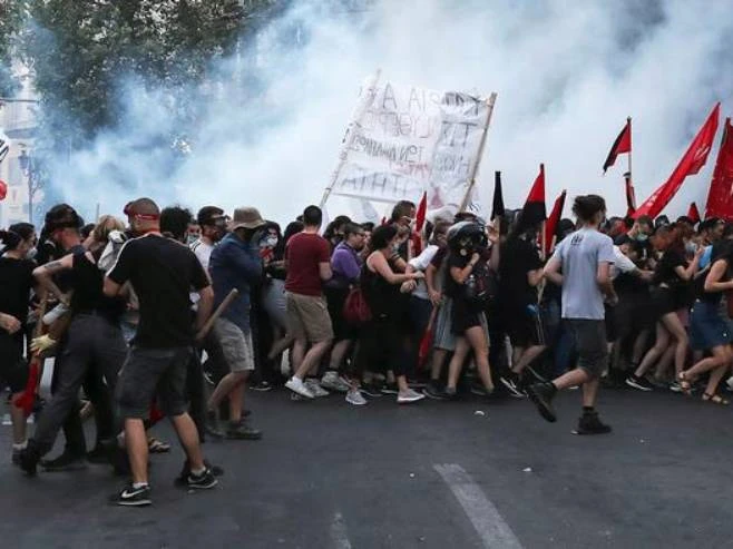 Masovni prosvjedi u Grčkoj