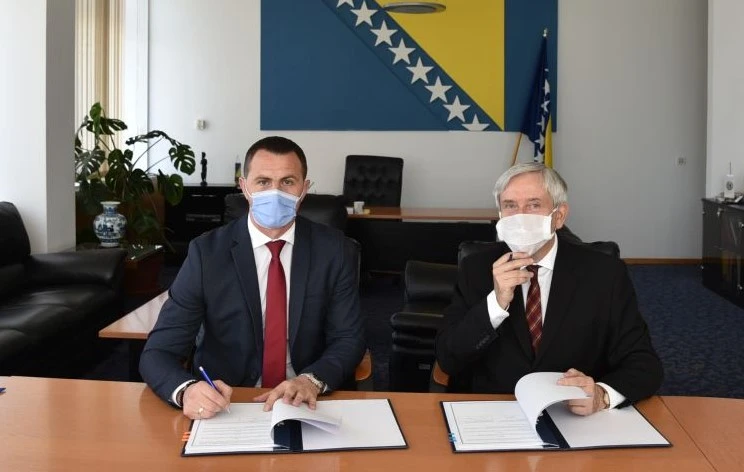 Francuska donirala BiH sustav za borbu protiv ilegalne trgovine oružjem