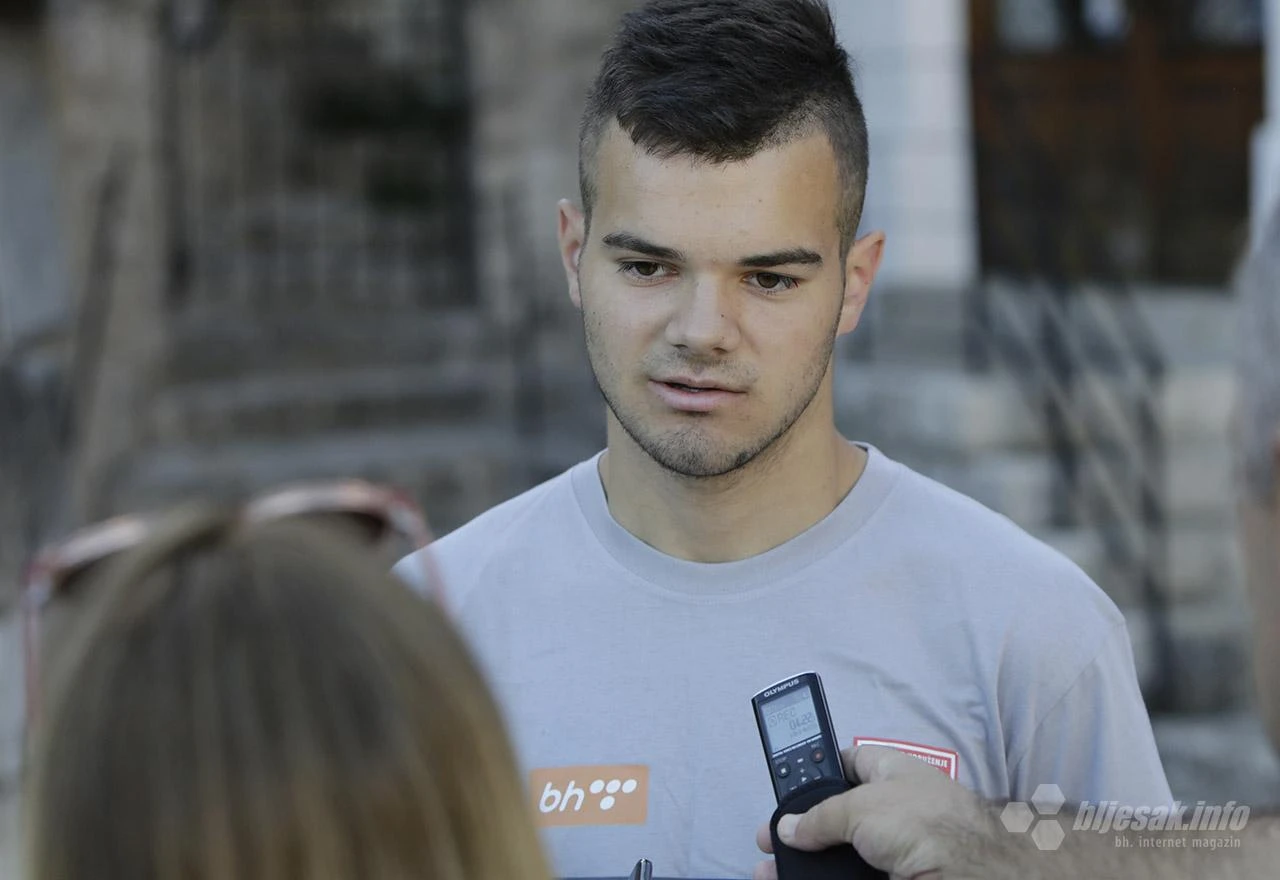 Mostarci krenuli na Marš mira