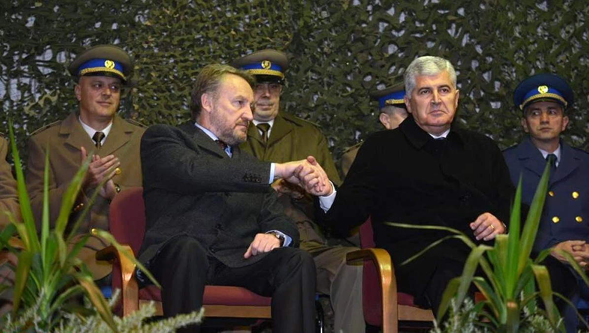 Kamo dalje, rođače