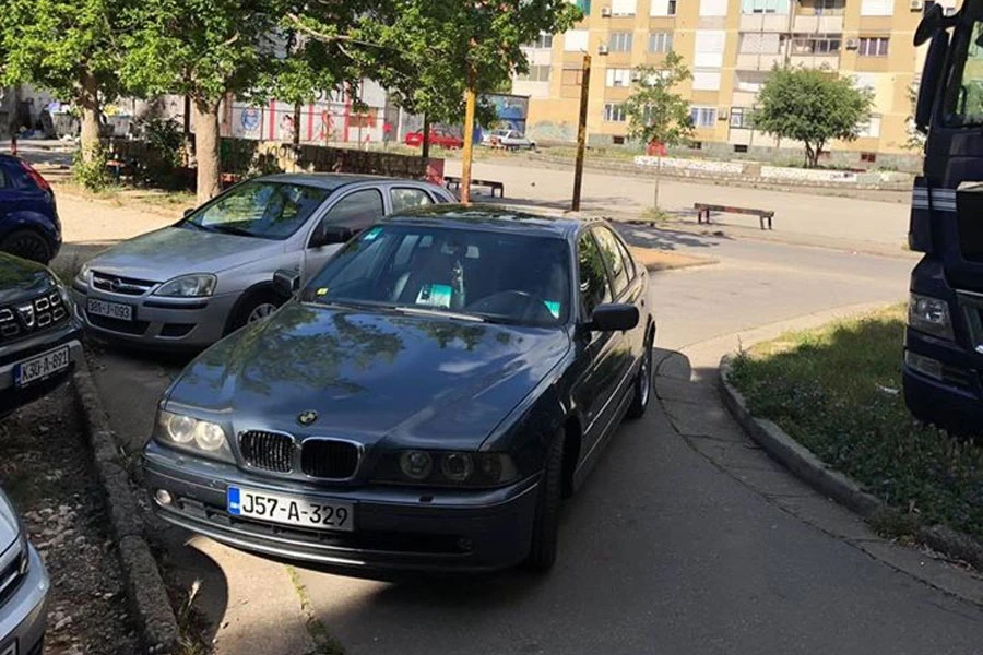 Kako blokirati ulaze u zgradu? Pitajte Mostarce
