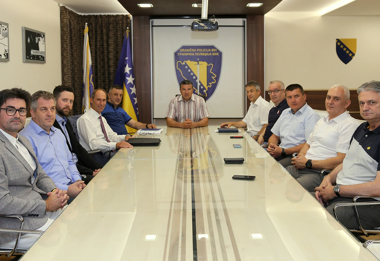Hass se oprostio od BiH